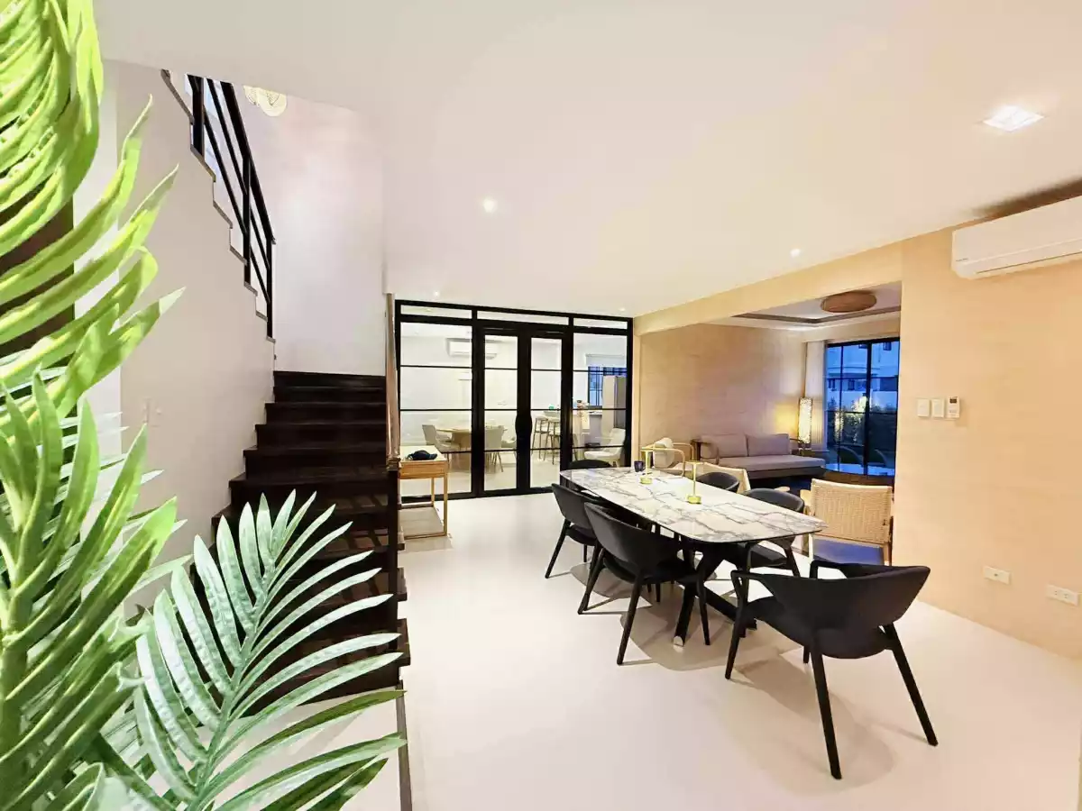 Open photo 14 of 37 — For Sale: 4BR House and Lot in New Pandan, Panabo — 386 sqm