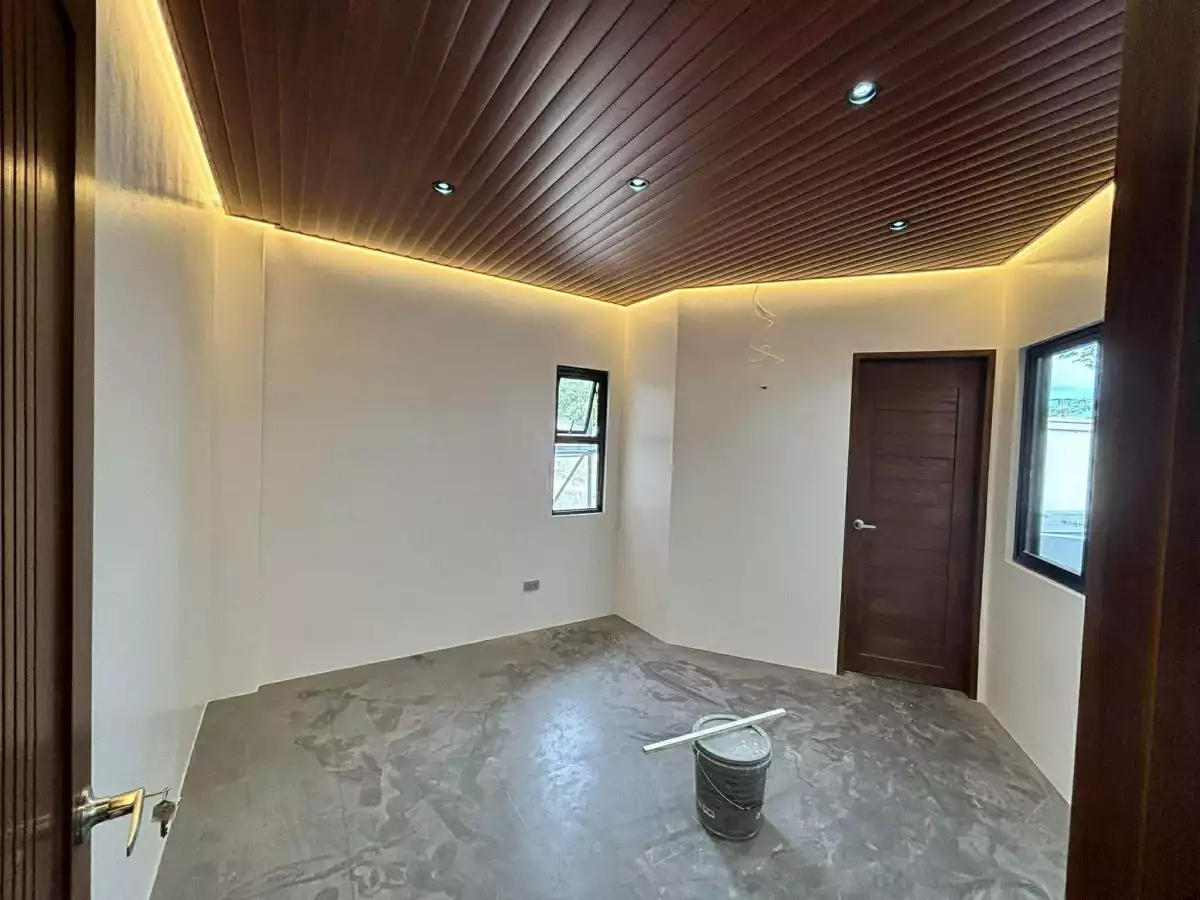 Villa Alexandra Fortune Towne House and Lot for Sale in Estefania, Bacolod City — family home — House and Lot in Estefania, Bacolod City, Negros Occidental — Photo 5