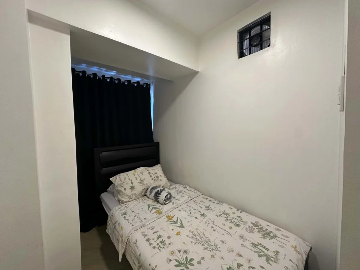 For Sale: 2BR Condo in Makati City — Fully Furnished with Pool — 2 Bedrooms in Pio Del Pilar, Makati City, Metro Manila — Photo 5