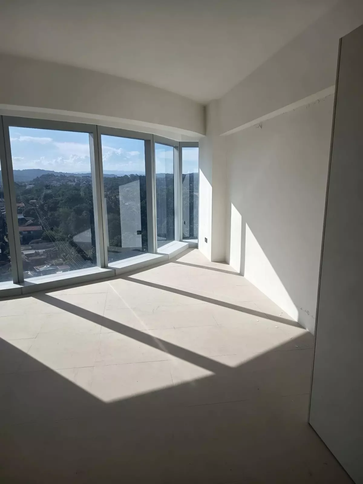 Studio Condo for Sale Near Ayala Malls Abreeza, Davao City — City View — Studio in Davao City, Davao del Sur, 8000 — Photo 4