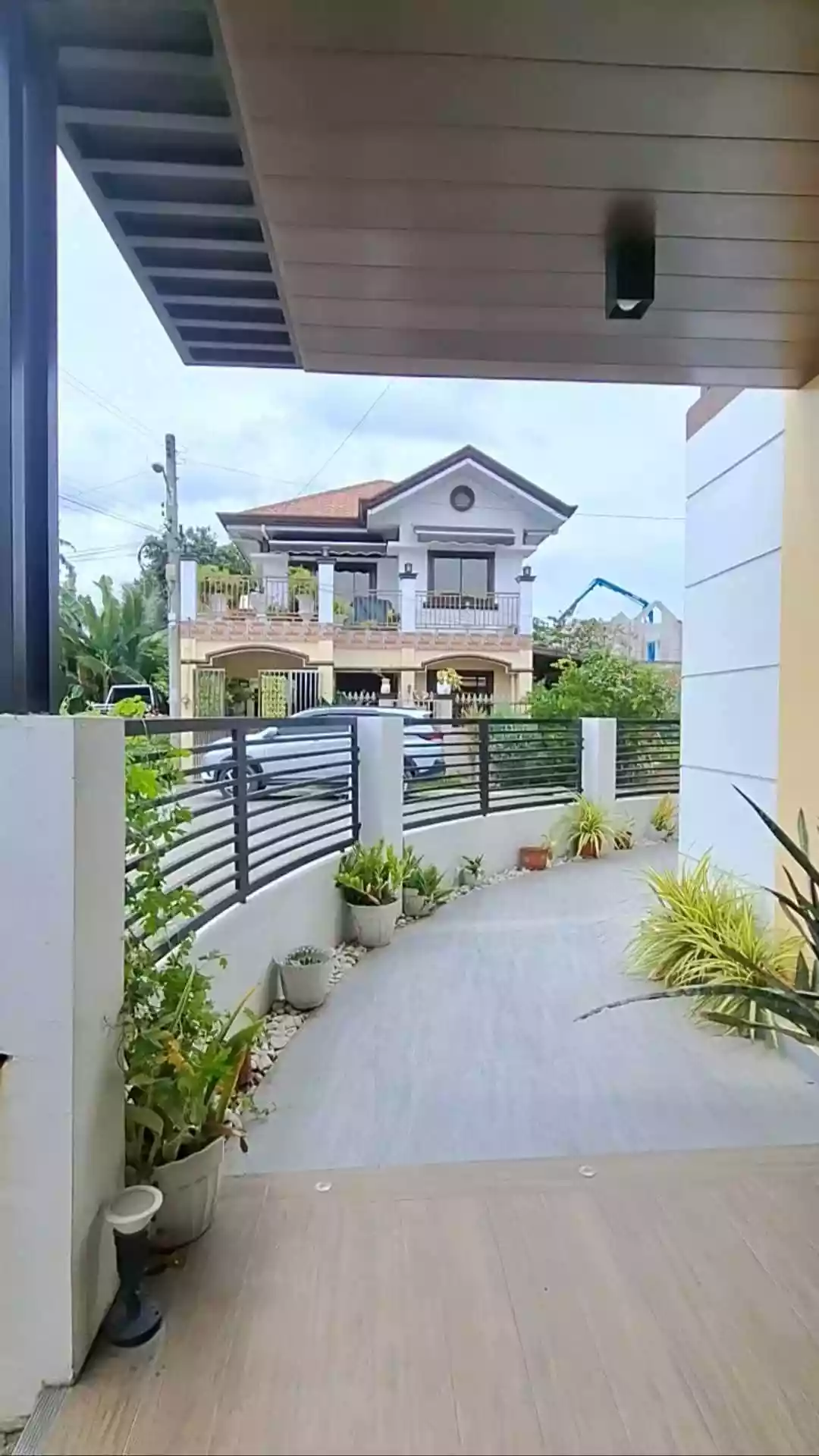 Open photo 17 of 21 — CEBU HOUSE FOR RENT 4 BEDROOMS
