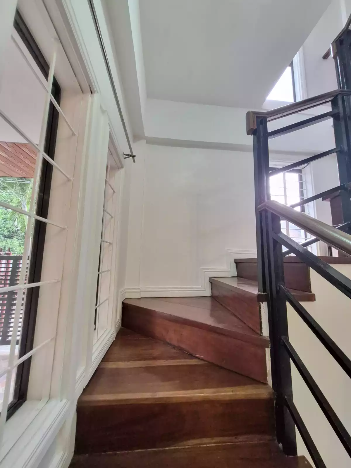 Open photo 20 of 45 — For Sale: 4BR House and Lot in Taclobo, Dumaguete City — 354.52 sqm