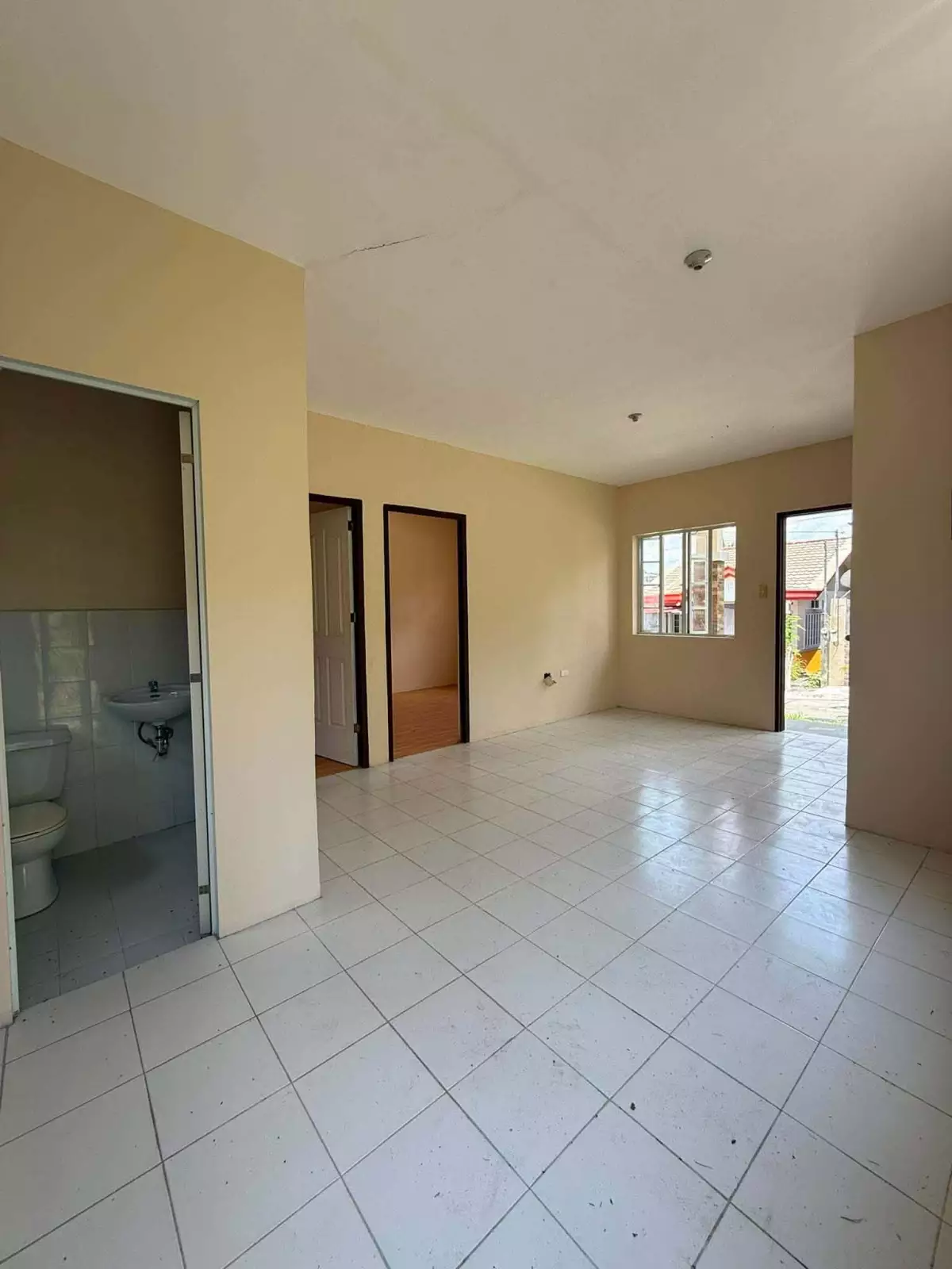 For Sale: House and Lot Near Davao Airport Observation Deck, Davao City — Fully Fenced — House and Lot in Davao City, Davao del Sur, 8000 — Photo 6