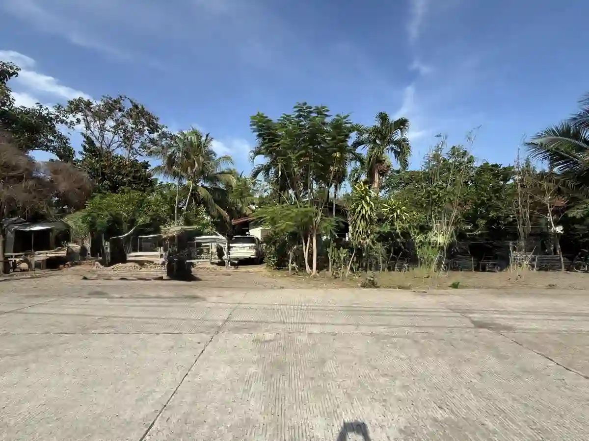 COMMERCIAL LOT FOR SALE
