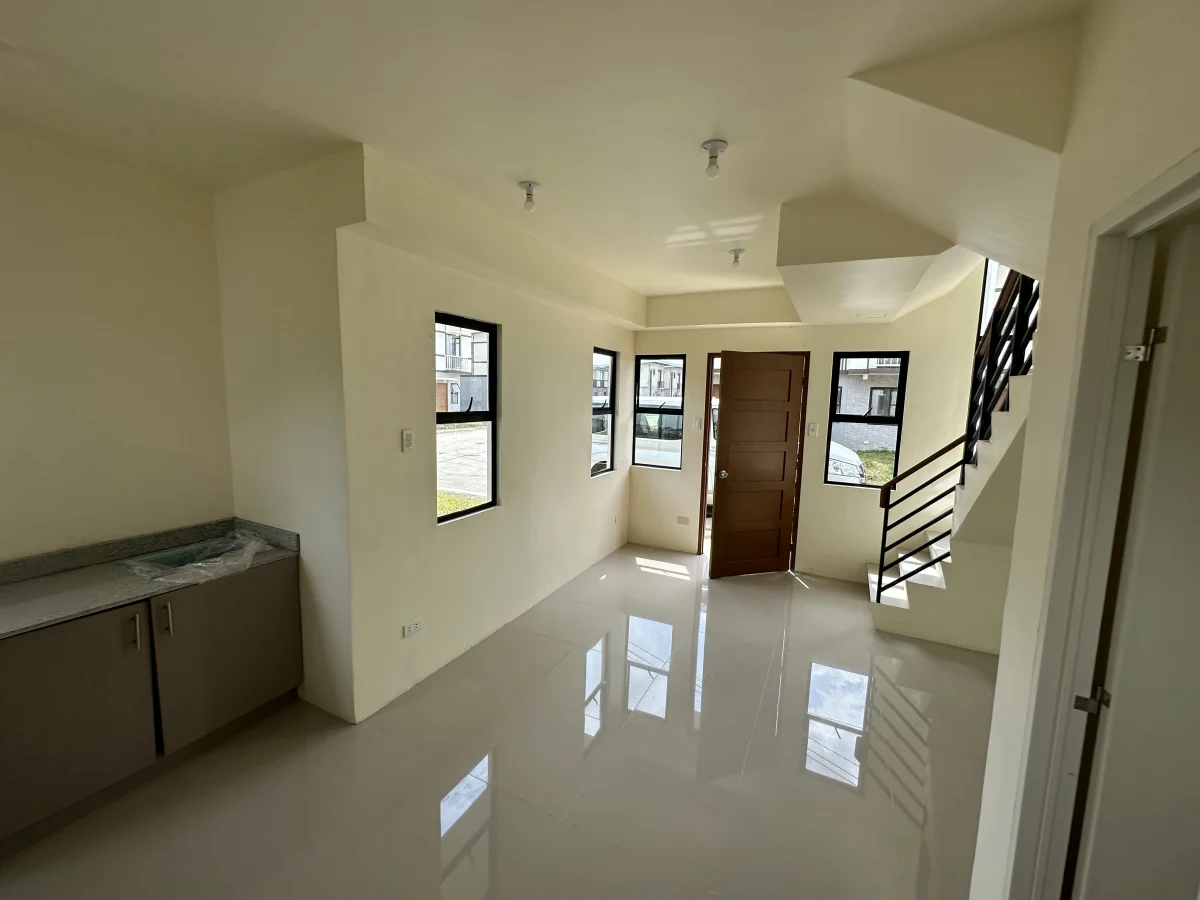 For Assume: Casa Mira Iloilo 400k cash out — Townhouse in Iloilo City, Iloilo, 5000 — Photo 3