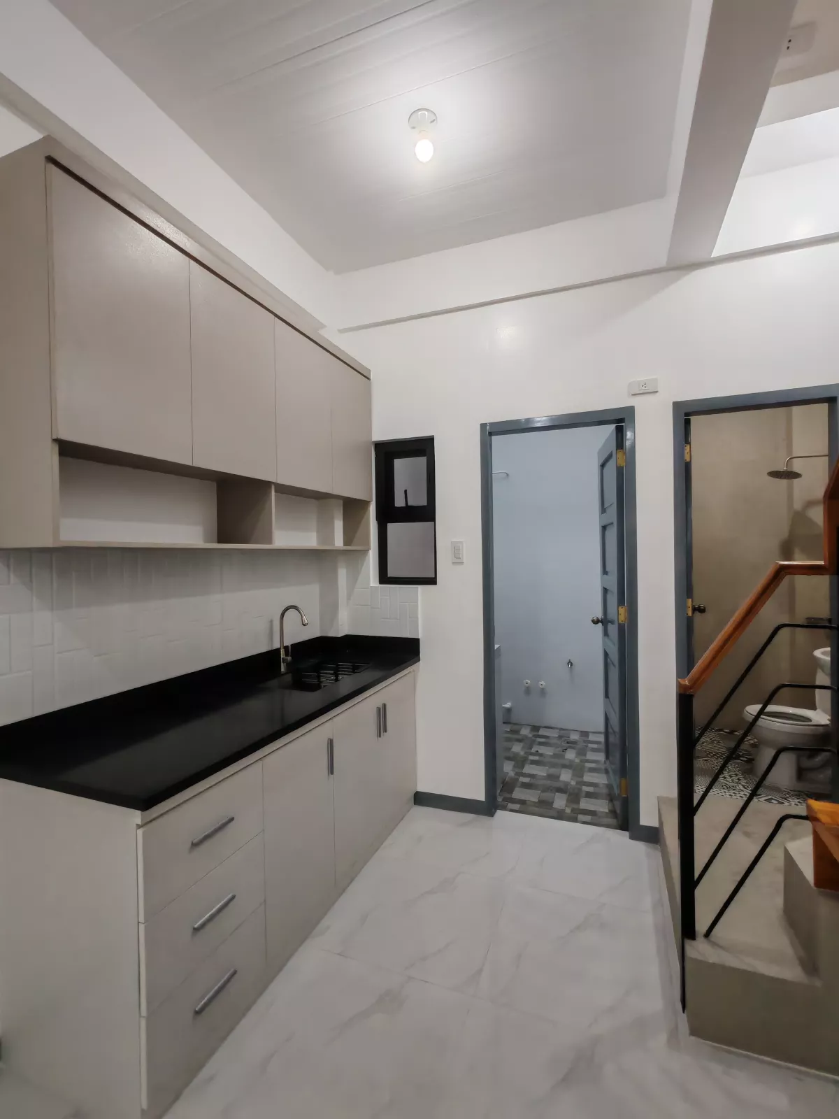 For Sale: 5BR Townhouse in Barangay 750, Manila City — 166.65 sqm — Townhouse in Manila City, Metro Manila, 1004 — Photo 4