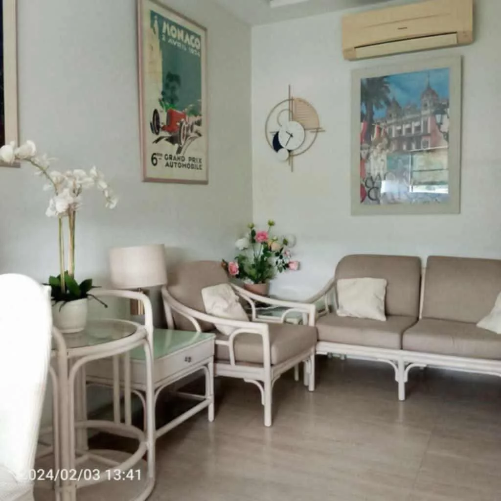 For Sale: 1BR Condo in La Guardia Flats Lahug, Cebu City — 50 sqm Balcony — 1 Bedroom in Lahug, Cebu City, Cebu — Photo 5