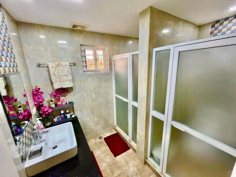 Open photo 11 of 40 — Private Resort House and Lot for Sale in Cupang Proper, Balanga City — Investors