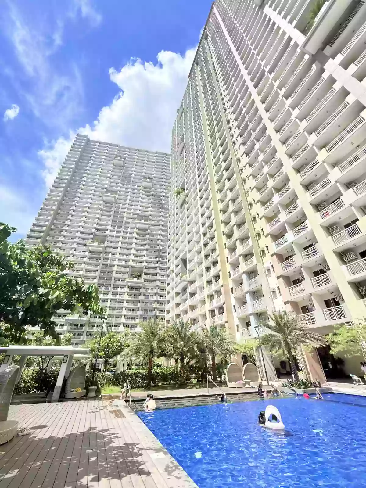 DMCI Infina Towers 2BR CONDO UNIT FOR SALE — 2 Bedrooms in Quezon City, Metro Manila, 1101 — Photo 2