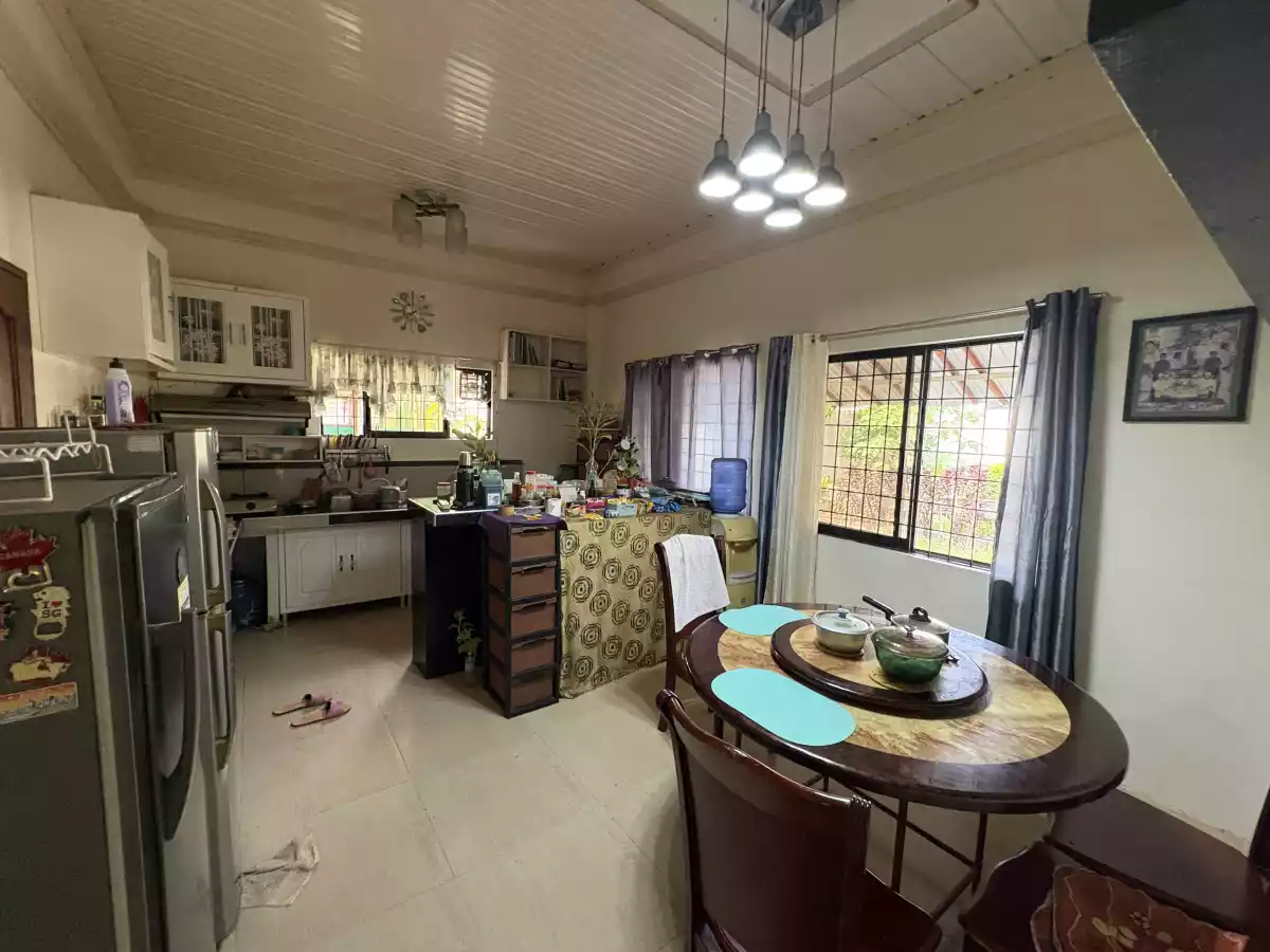 Rush Sale: 600sqm House 4Bedrooms 3Toilet and Baths in Bacanaya Village Catalunan Pequeno — House and Lot in Catalunan Pequeño, Davao City, Davao del Sur — Photo 4