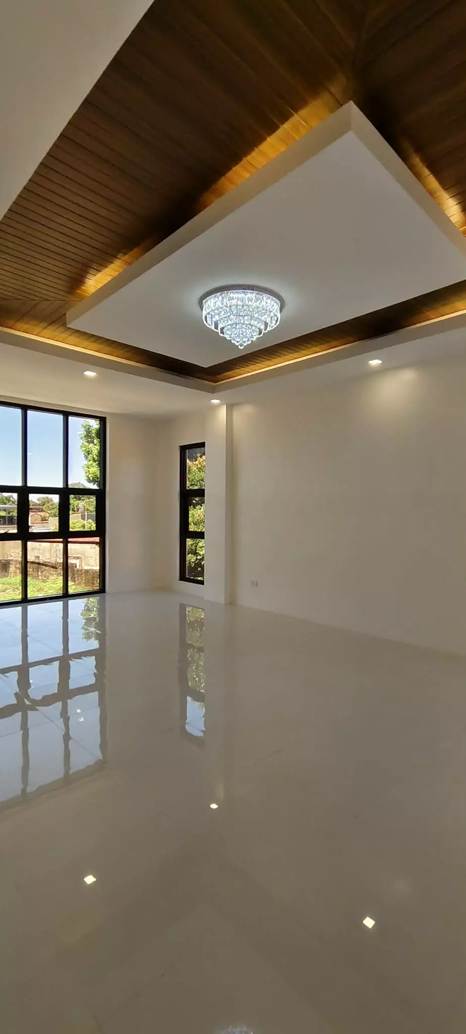 Open photo 11 of 18 — FOR SALE ELEGANT BRAND NEW HOUSE INSIDE AN EXCLUSIVE AND HIGH-END SUBDIVISION, CONSOLACION, CEBU