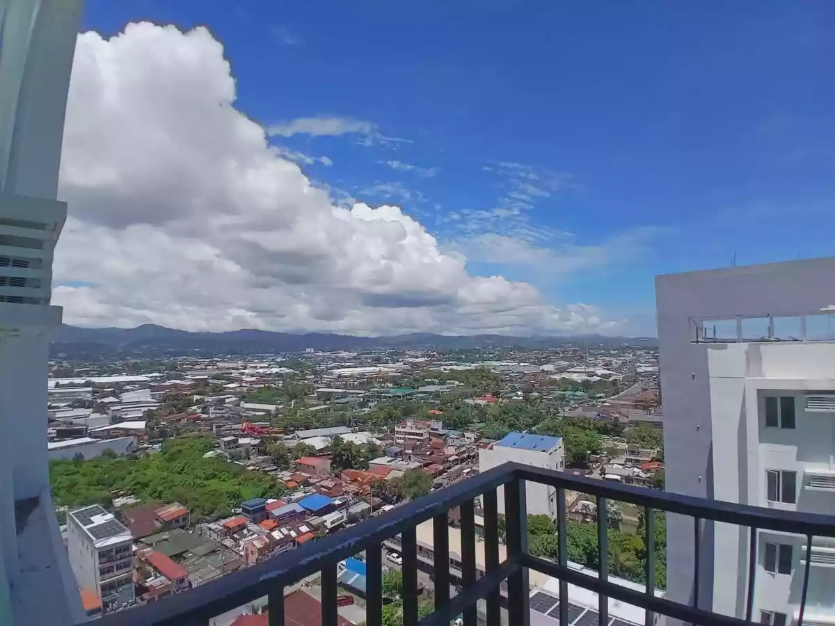 Ready for Occupancy: Studio Unit in Casamira Towers Mandaue for Assume — Studio in Alang-alang, Mandaue City, Cebu — Photo 3
