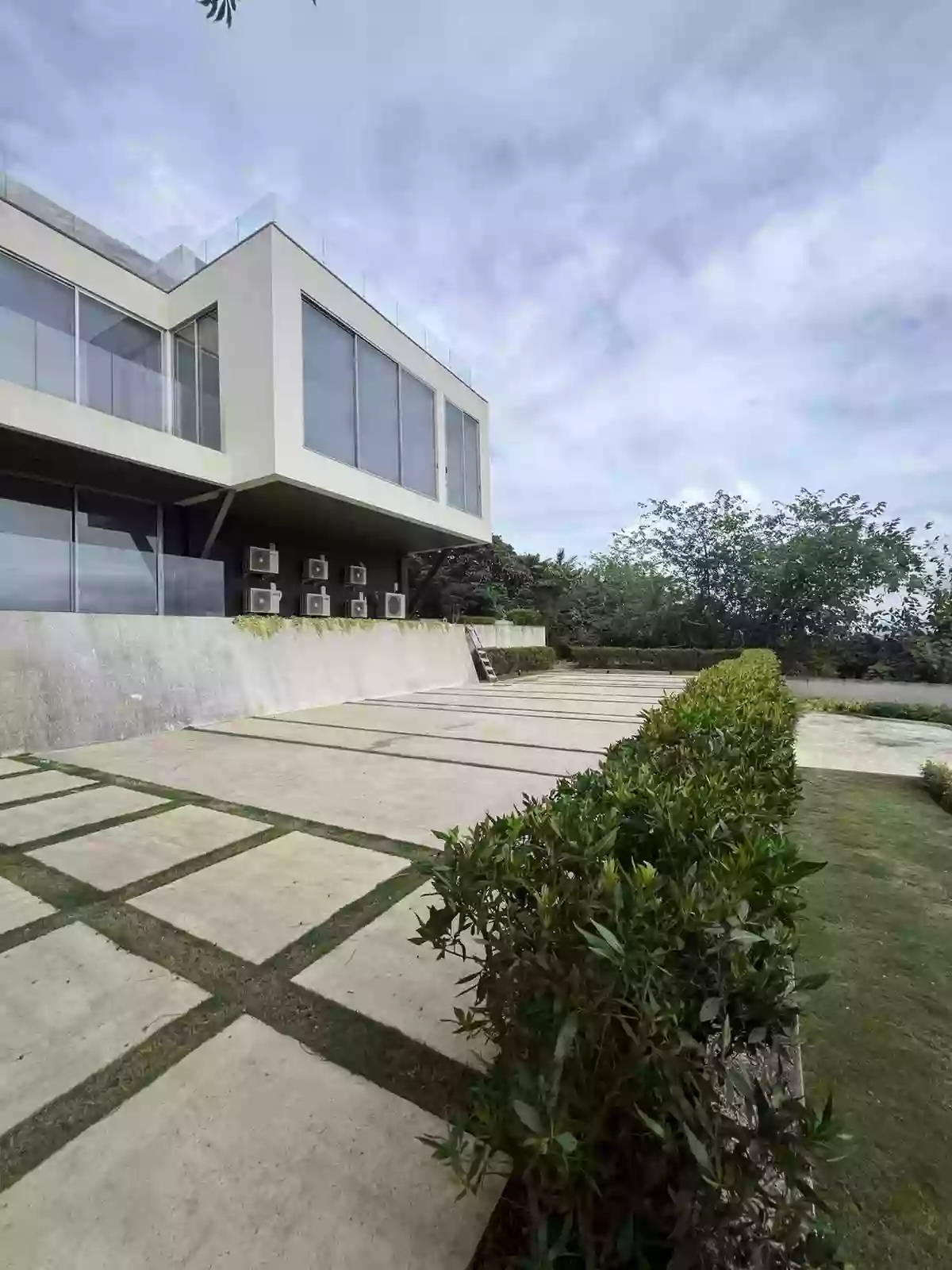 2-Storey Residential Home with Infinity Pool — House and Lot in Tagaytay City, Cavite, 4120 — Photo 3