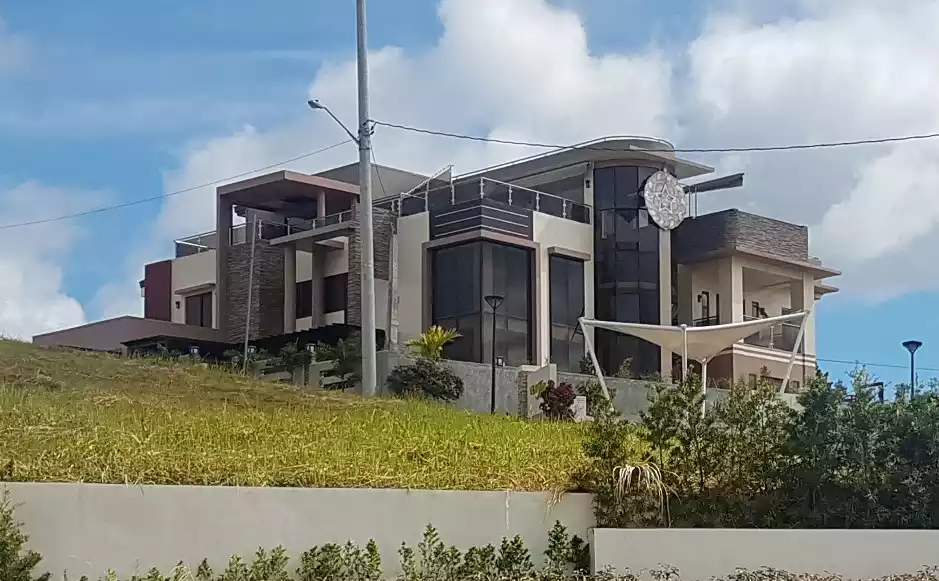 For Sale: 8BR House and Lot in San Roque, Antipolo — 1500 sqm — House and Lot in San Roque (Pob.), Antipolo, Rizal — Photo 3