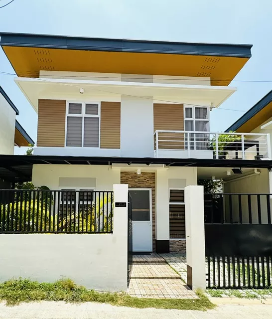 FOR SALE: VELMIRO (ANANDI) HOUSE IN UPTOWN, CDO CITY