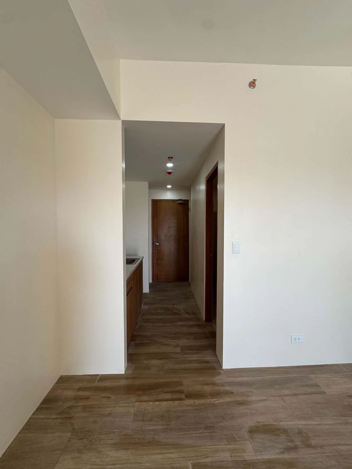 Open photo 13 of 15 — For Assume: 1BR Condo in Costa Mira Beachtown Mactan in Subabasbas, Lapu-lapu City — 40.5 sqm