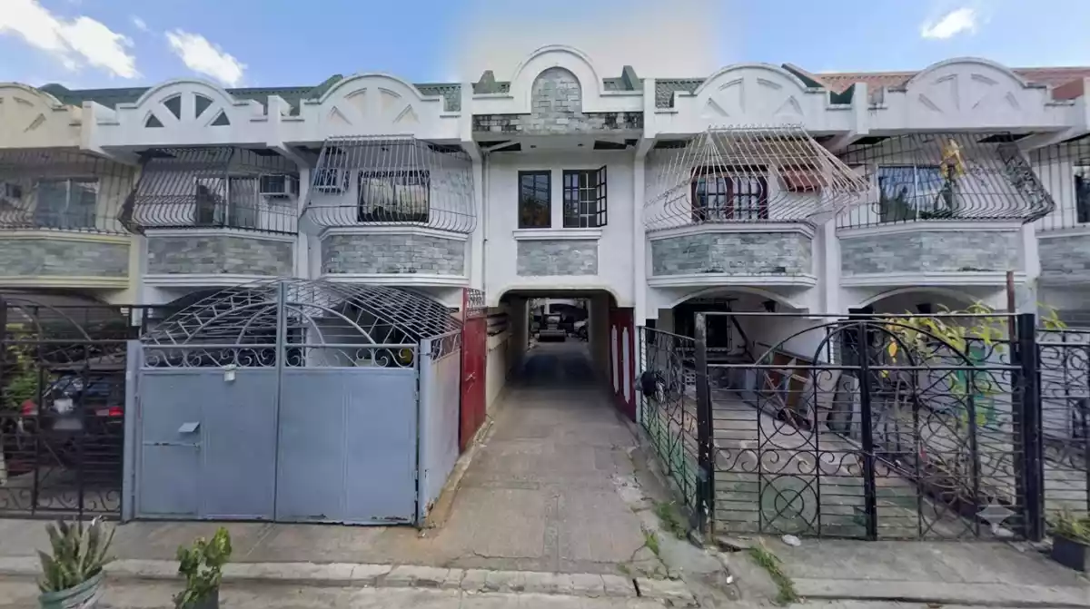 For Sale: Townhouse in Commonwealth, Quezon City — Townhouse in Don Omero St., Commonwealth, Quezon City — Photo 3