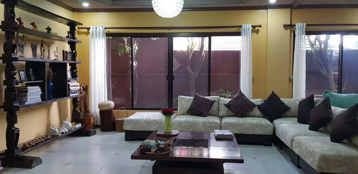 Alabang Hills House for Sale Investment Opportunity — House and Lot in Alabang, Muntinlupa City, Metro Manila — Photo 3