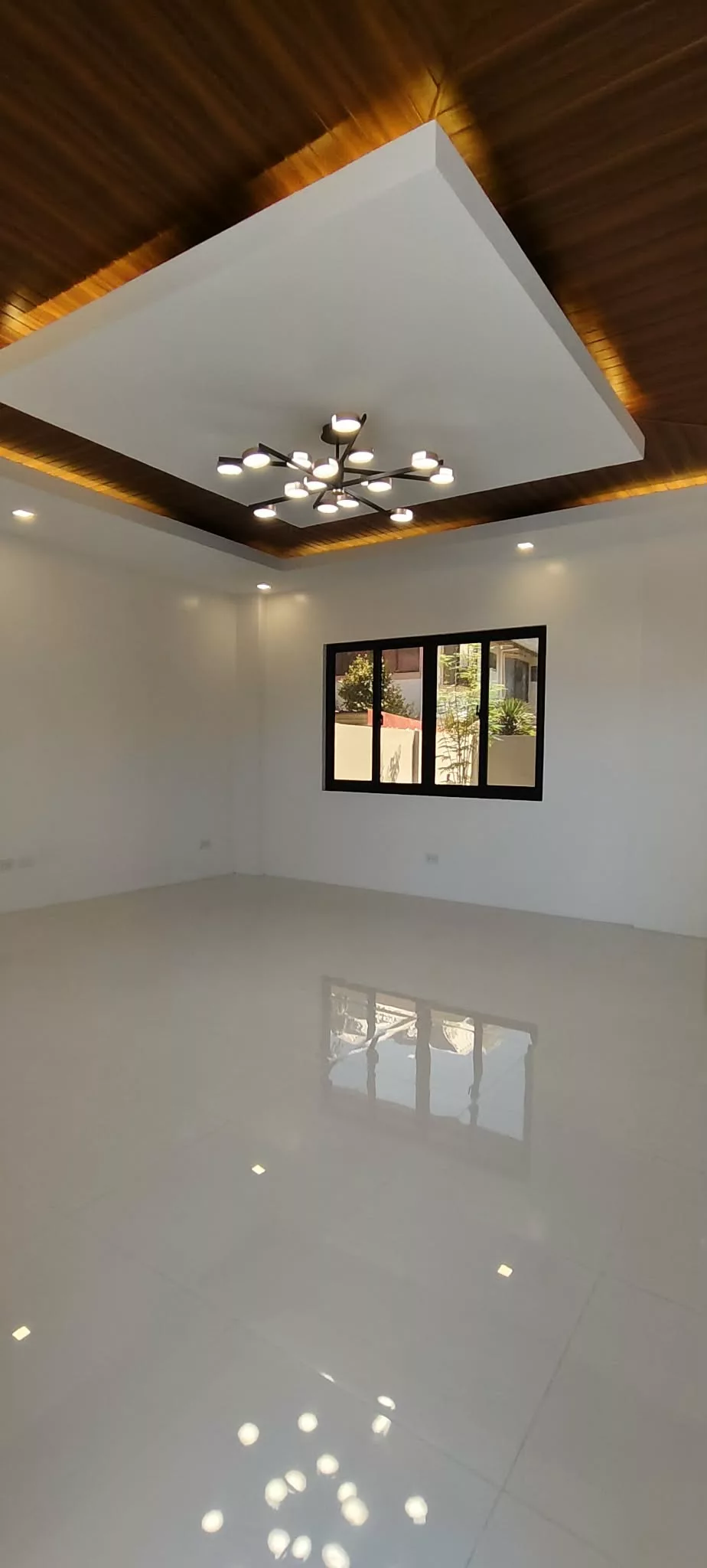 FOR SALE ELEGANT BRAND NEW HOUSE INSIDE AN EXCLUSIVE AND HIGH-END SUBDIVISION, CONSOLACION, CEBU — House and Lot in Consolacion, Cebu, 6001 — Photo 3
