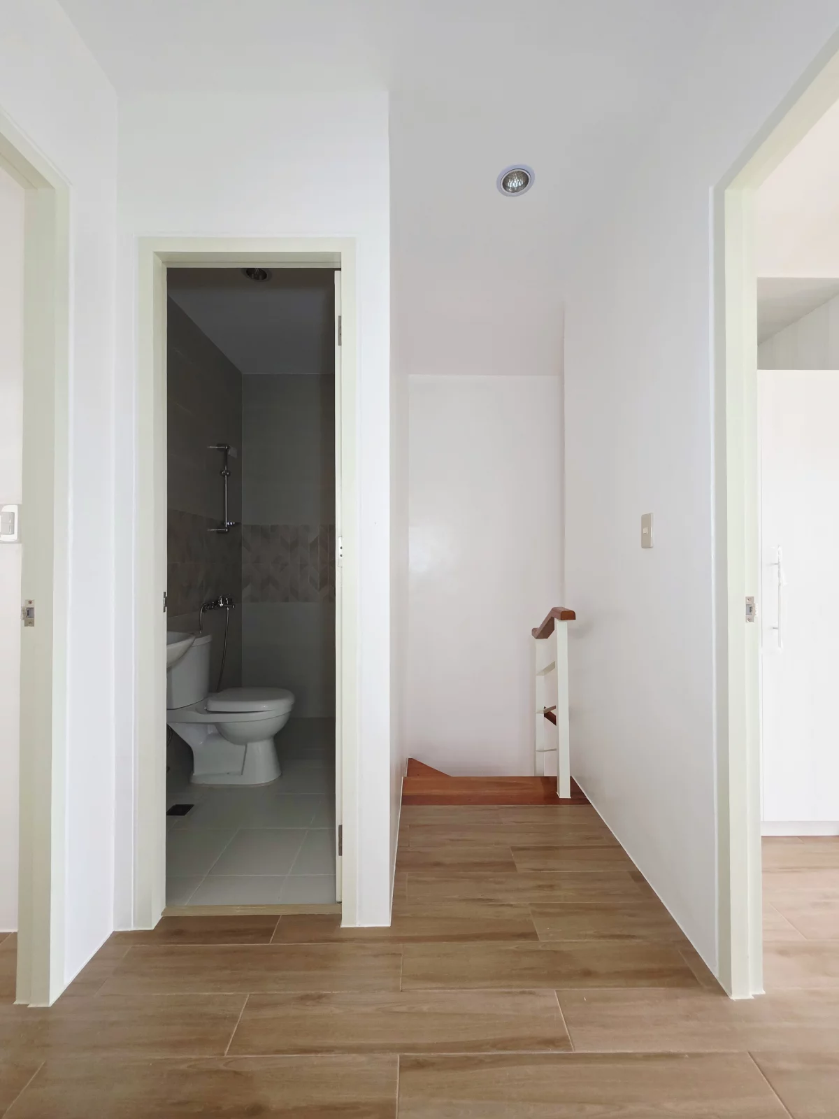 Open photo 21 of 30 — For sale Regular duplex in Minglanilla Highlands, Cebu