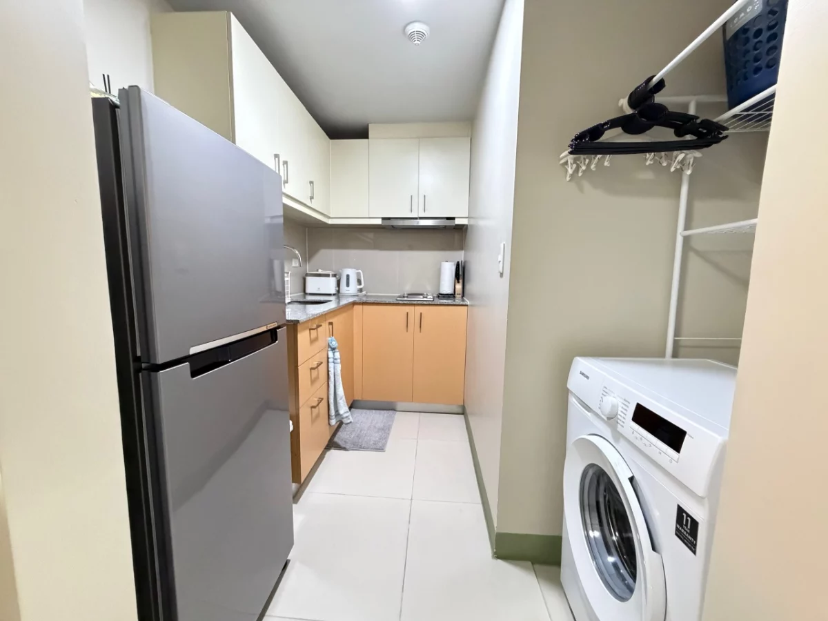Open photo 13 of 15 — Airbnb Ready 1Bedroom Condo For Sale at Uptown Parksuites Tower, BGC