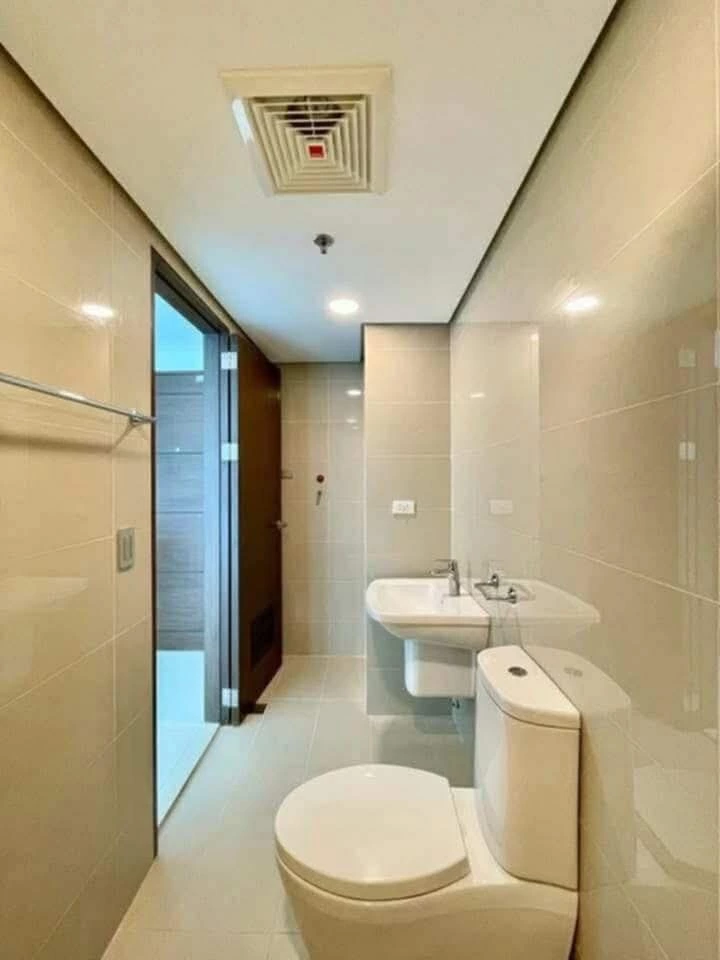38 PARK STUDIO UNIT WITH PARKING FOR ASSUME — Studio in Lahug, Lahug — Photo 4