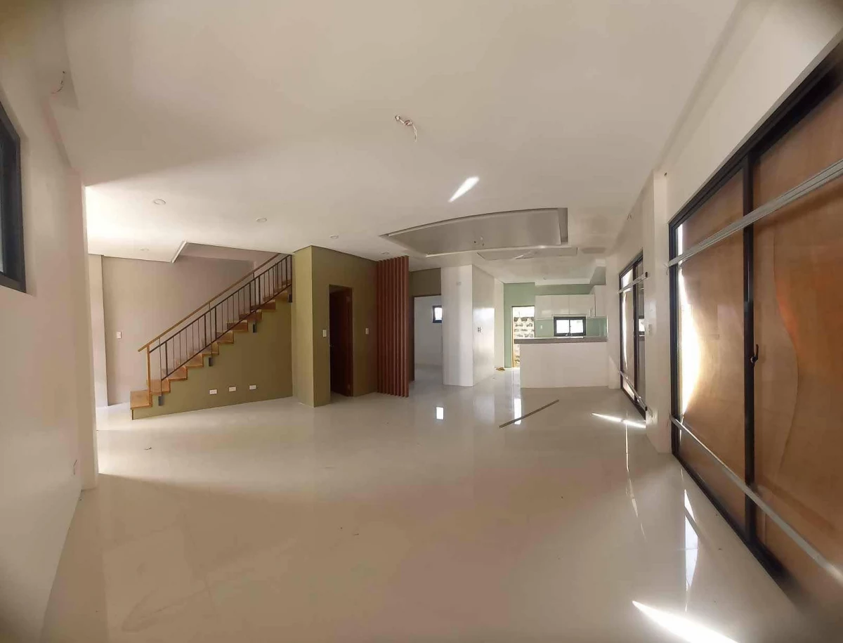For Sale: 5BR House and Lot in Paliparan I, Dasmarinas — 151 sqm — House and Lot in Dasmarinas, Cavite, 4114 — Photo 2