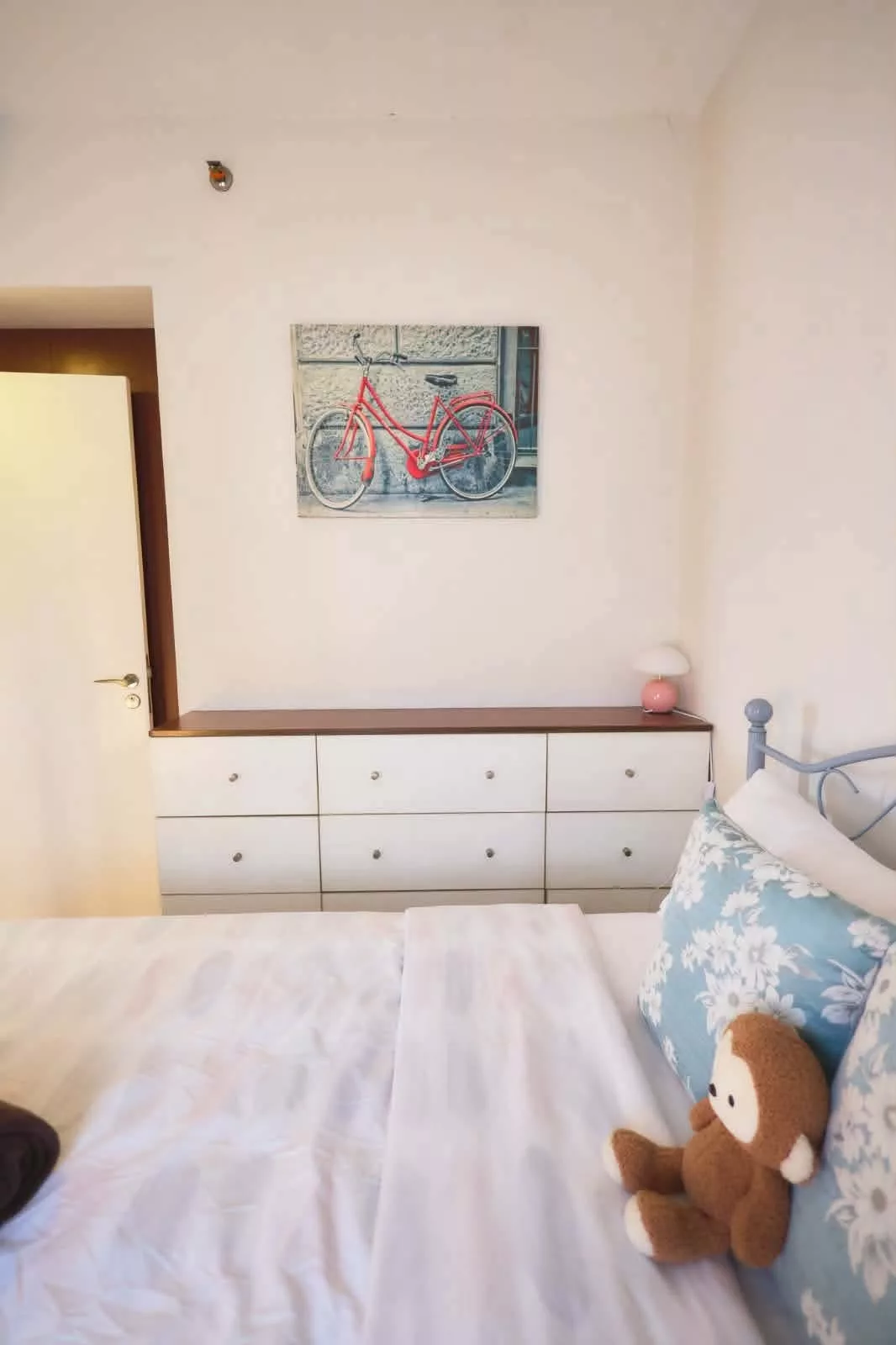 Fully Furnished 1 Bedroom Unit for Rent at The Persimmon — 1 Bedroom in Cebu City, Cebu, 6000 — Photo 2