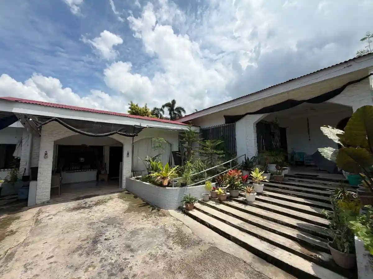 Forest Hills Banawa House for Sale