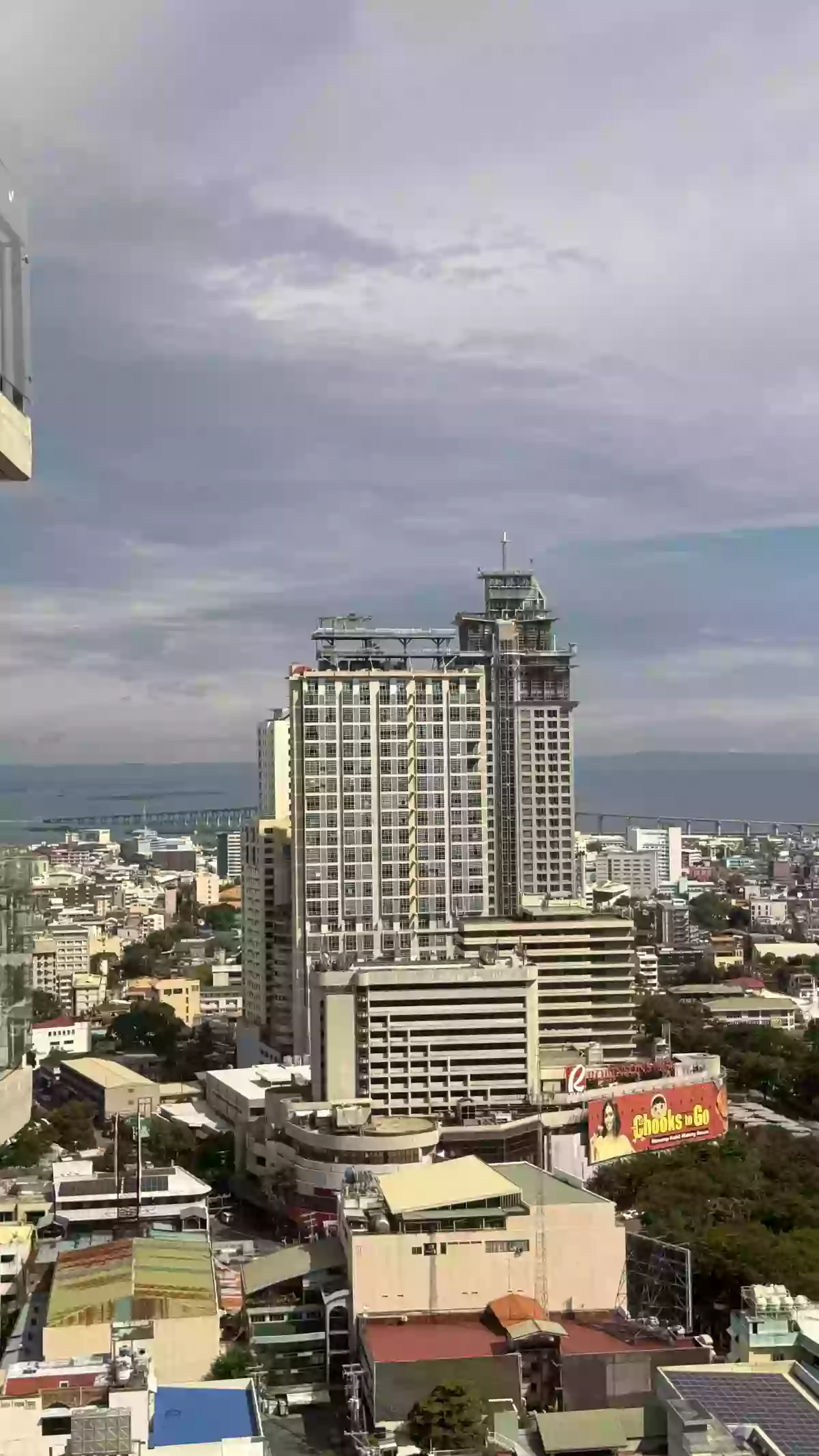 Open photo 17 of 44 — For Rent: 1BR Condo in Camputhaw, Cebu City — 54 sqm Fully Furnished
