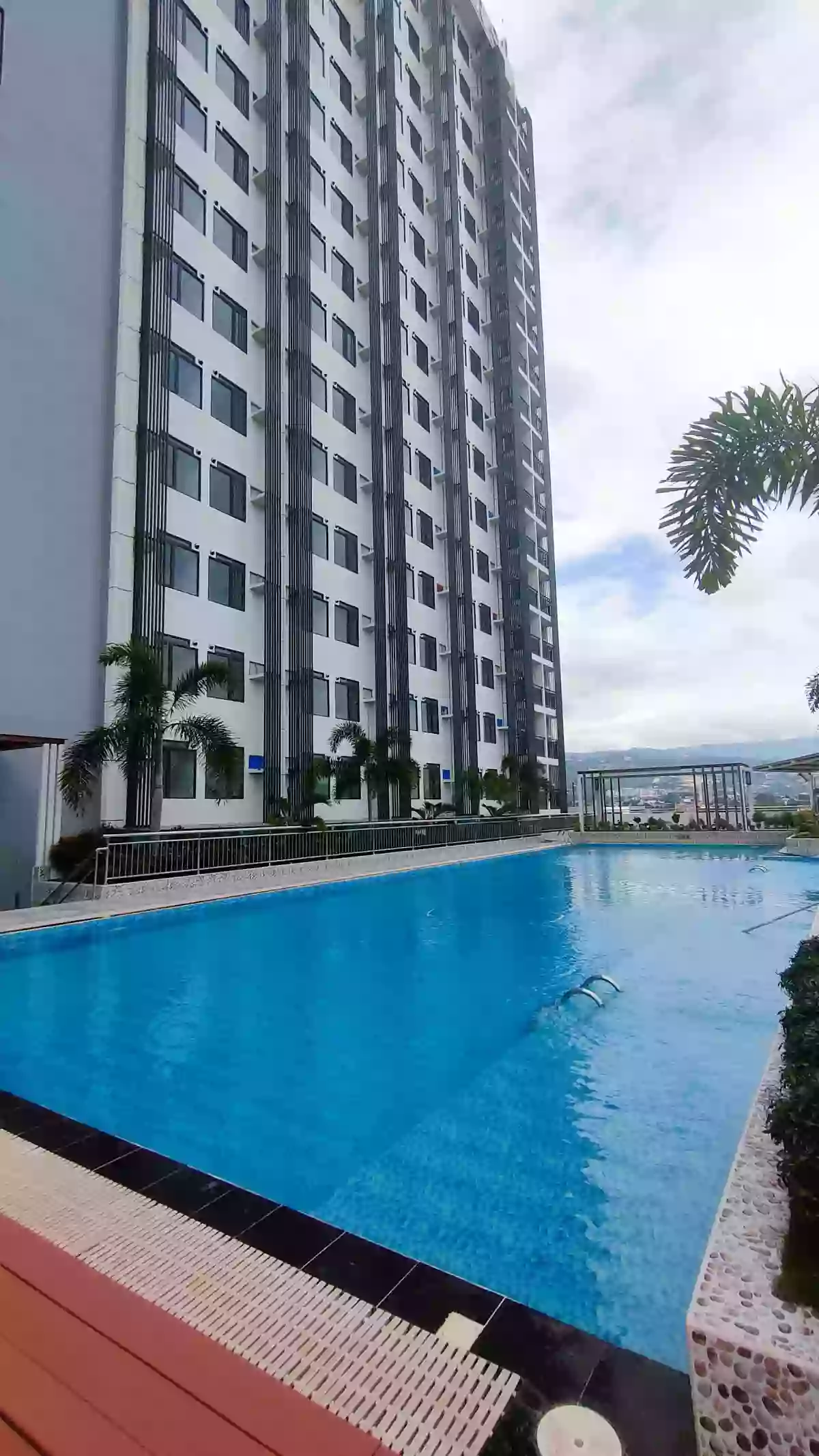 𝐑𝐔𝐒𝐇 𝐀𝐒𝐒𝐔𝐌𝐄 𝐒𝐀𝐋𝐄! 𝐒𝐭𝐮𝐝𝐢𝐨 𝐰𝐢𝐭𝐡 𝐁𝐚𝐥𝐜𝐨𝐧𝐲 𝐢𝐧 𝐀𝐑𝐂 𝐓𝐨𝐰𝐞𝐫𝐬 — 𝐎𝐧𝐥𝐲 ₱𝟏.𝟖𝐌! 🔥 — Studio in Sambag I (Pob.), Cebu City, Cebu — Photo 2