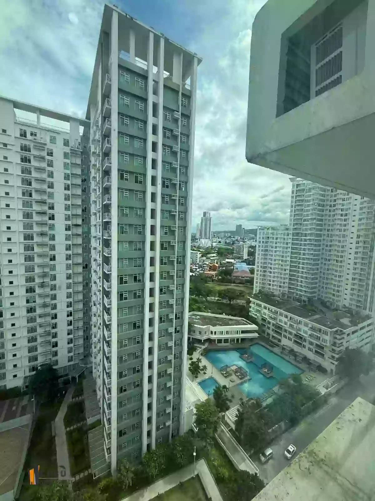 SOLINEA TOWER 2 - Studio Unit with Parking for Sale — Studio in Mabolo, Cebu City, Cebu — Photo 4