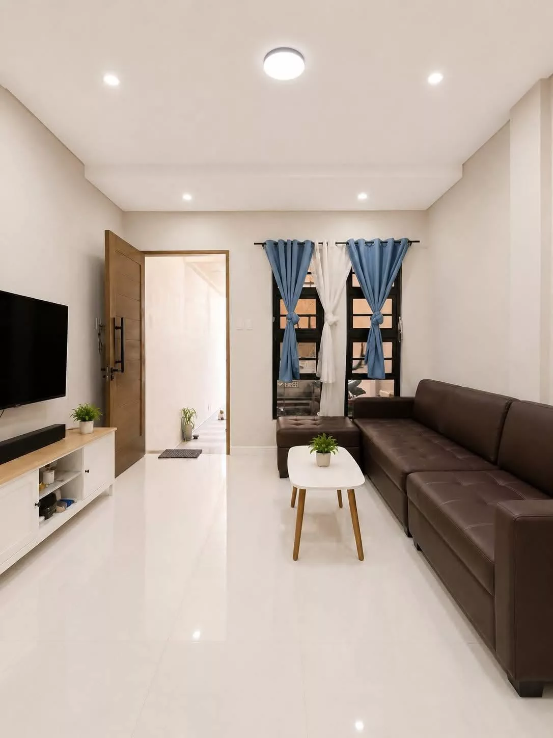 Open photo 11 of 22 — 3BR Pre-Owned 2-Storey End Unit Townhouse for Sale near Visayas Ave., Brgy. Culiat, Quezon City
