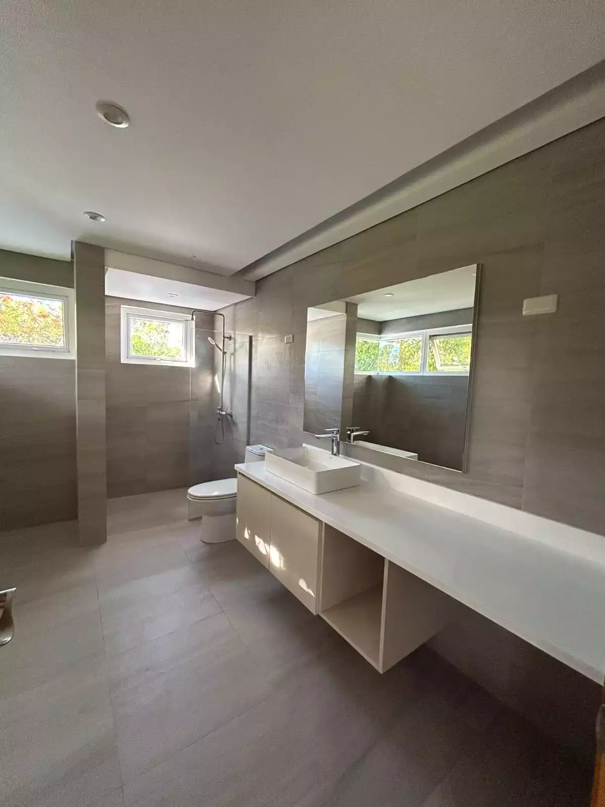 House and lot for Rent/Sale — House and Lot in Banilad, Cebu City, Cebu — Photo 3
