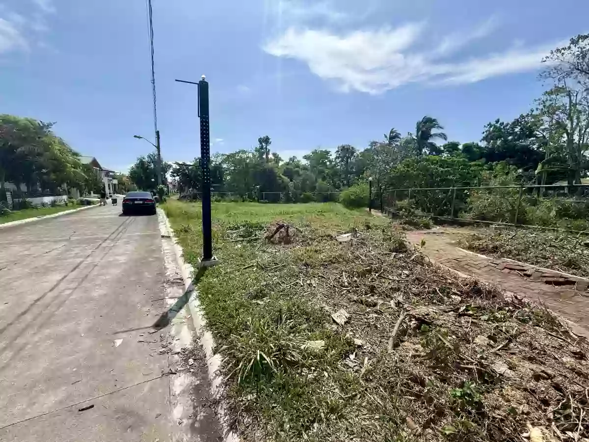 FOR SALE: Residential Lot in Estefania, Bacolod City — 558 sqm — Residential Lot in Bacolod City, Negros Occidental, 6100 — Photo 3