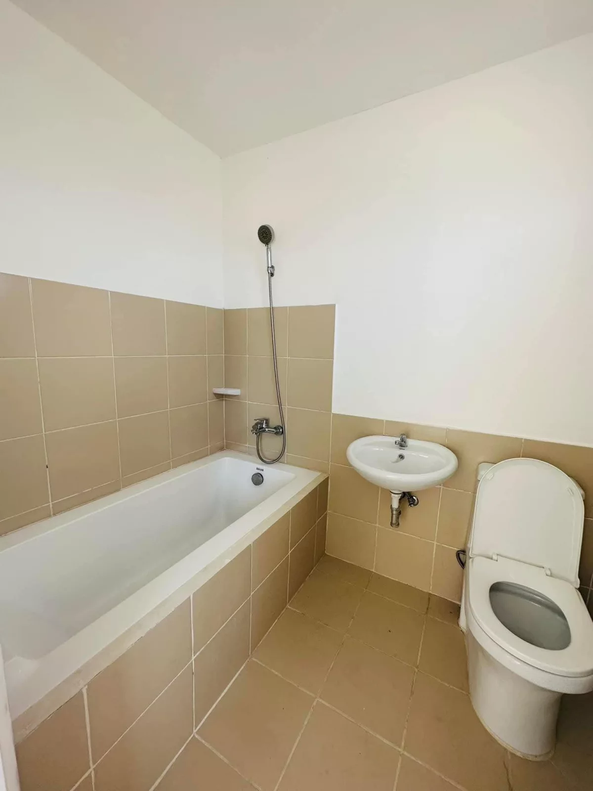 Camella Cerritos 5BR House and Lot for Sale in San Isidro, Gen. Santos City — Family — House and Lot in San Isidro (Lagao 2nd), Gen. Santos City, South Cotabato — Photo 6