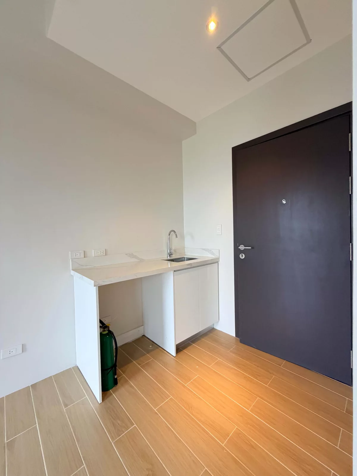 For Assume : Studio Unit in The Highline by Avenir — Studio in Mandaue City, Cebu, 6014 — Photo 7