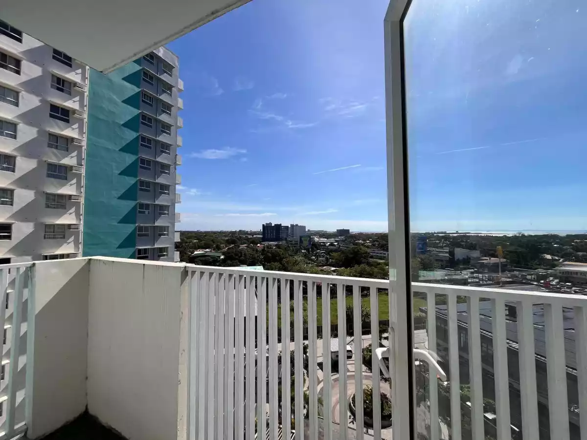 For Sale: Studio with Balcony Condo in Bata, Bacolod City — 35.85 sqm — Studio in Bata, Bacolod City, Negros Occidental — Photo 5