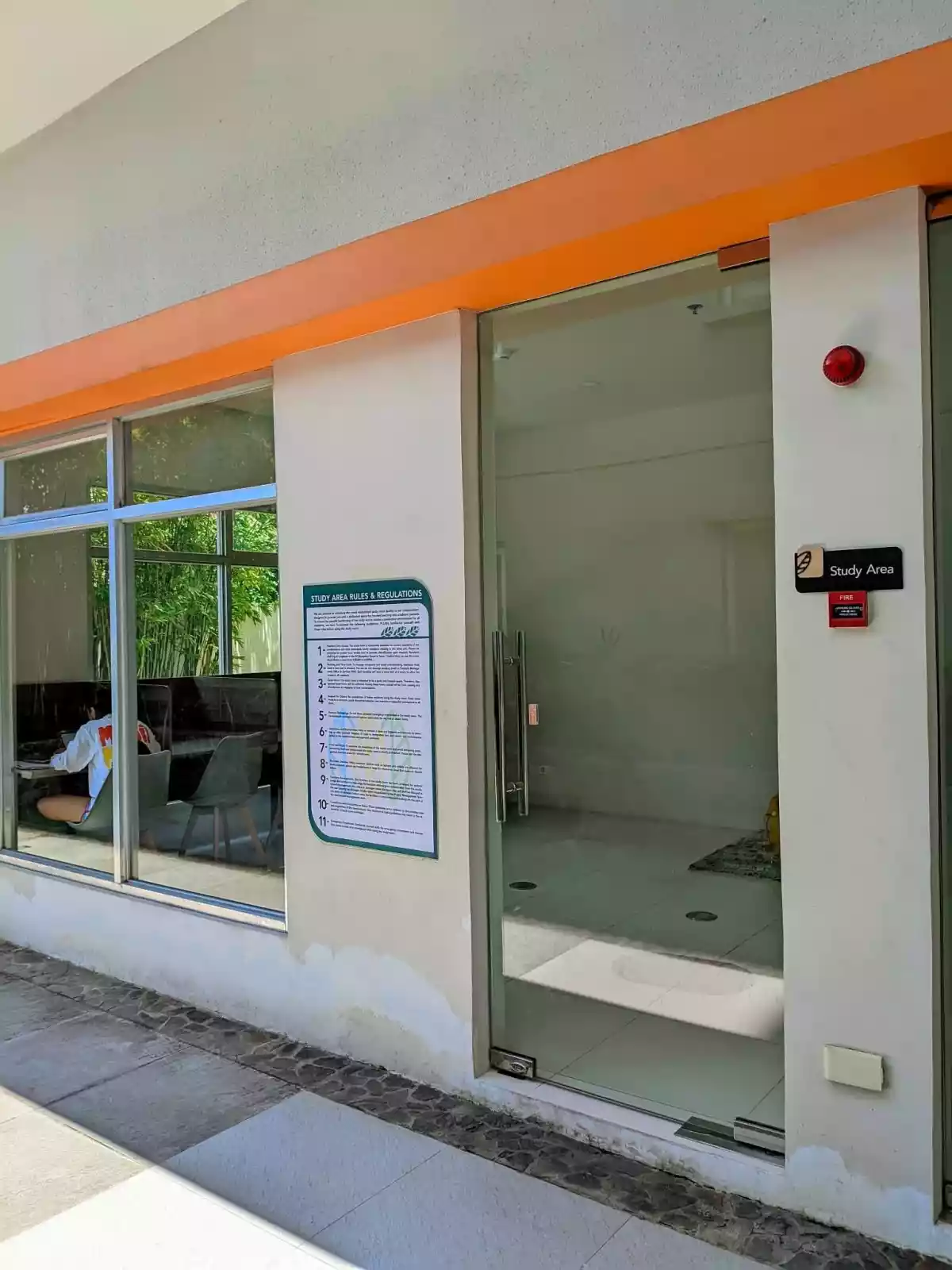 Open photo 11 of 11 — For Rent: Studio Condo in Guadalupe, Cebu City — Symfoni Bossa Tower