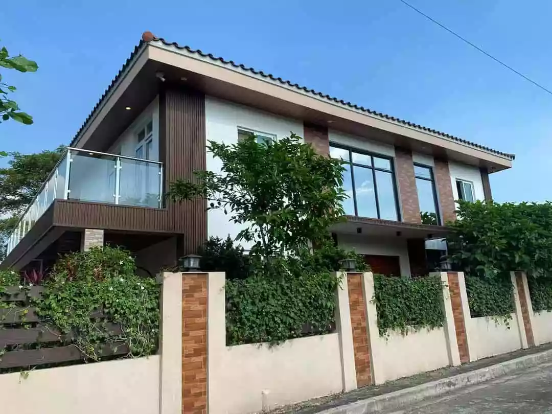 Pre-Owned Luxury 8BR Fully Furnished House & Lot | Metropolis Greens Executive Subdivision, Gen. Trias, Cavite