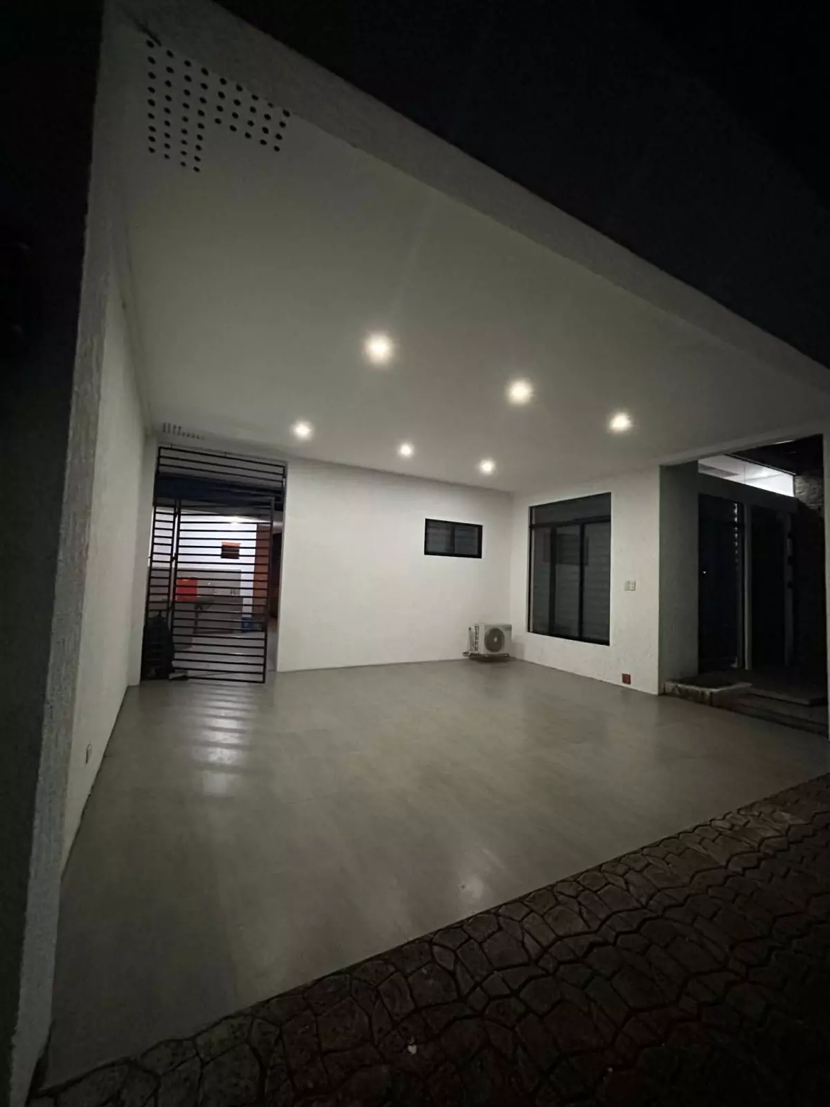 For Sale: Fully Furnished 4BR Bungalow Modern House on a Prime 386 SQM Corner Lot — House and Lot in Banago, Bacolod City, Negros Occidental — Photo 2