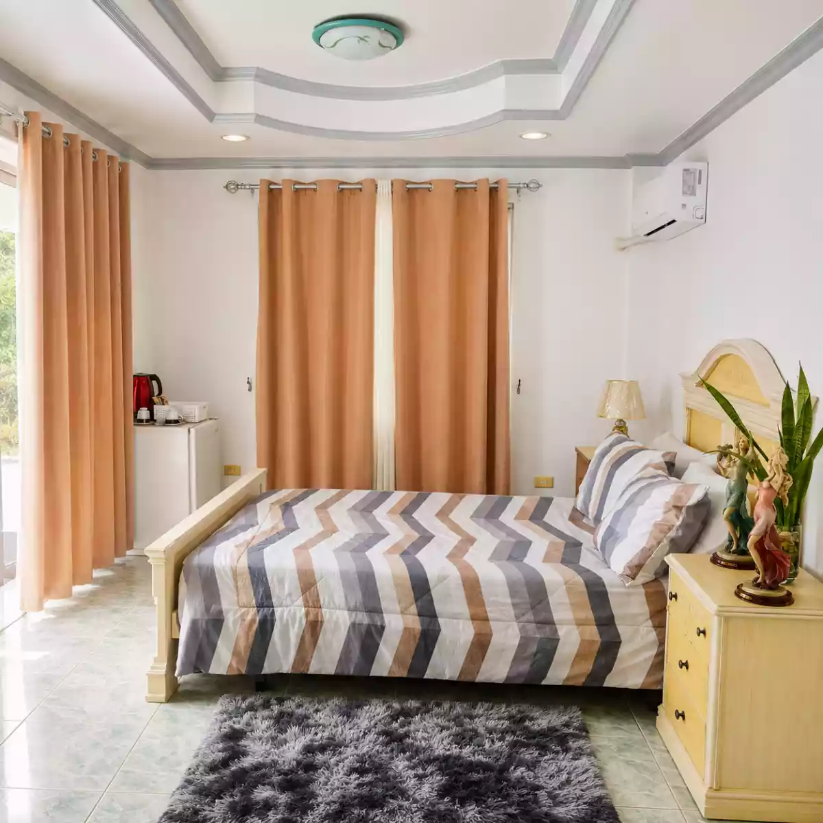 Open photo 15 of 20 — For Sale: Hotel in Alas-asin, Mariveles — 1,000 sqm floor area