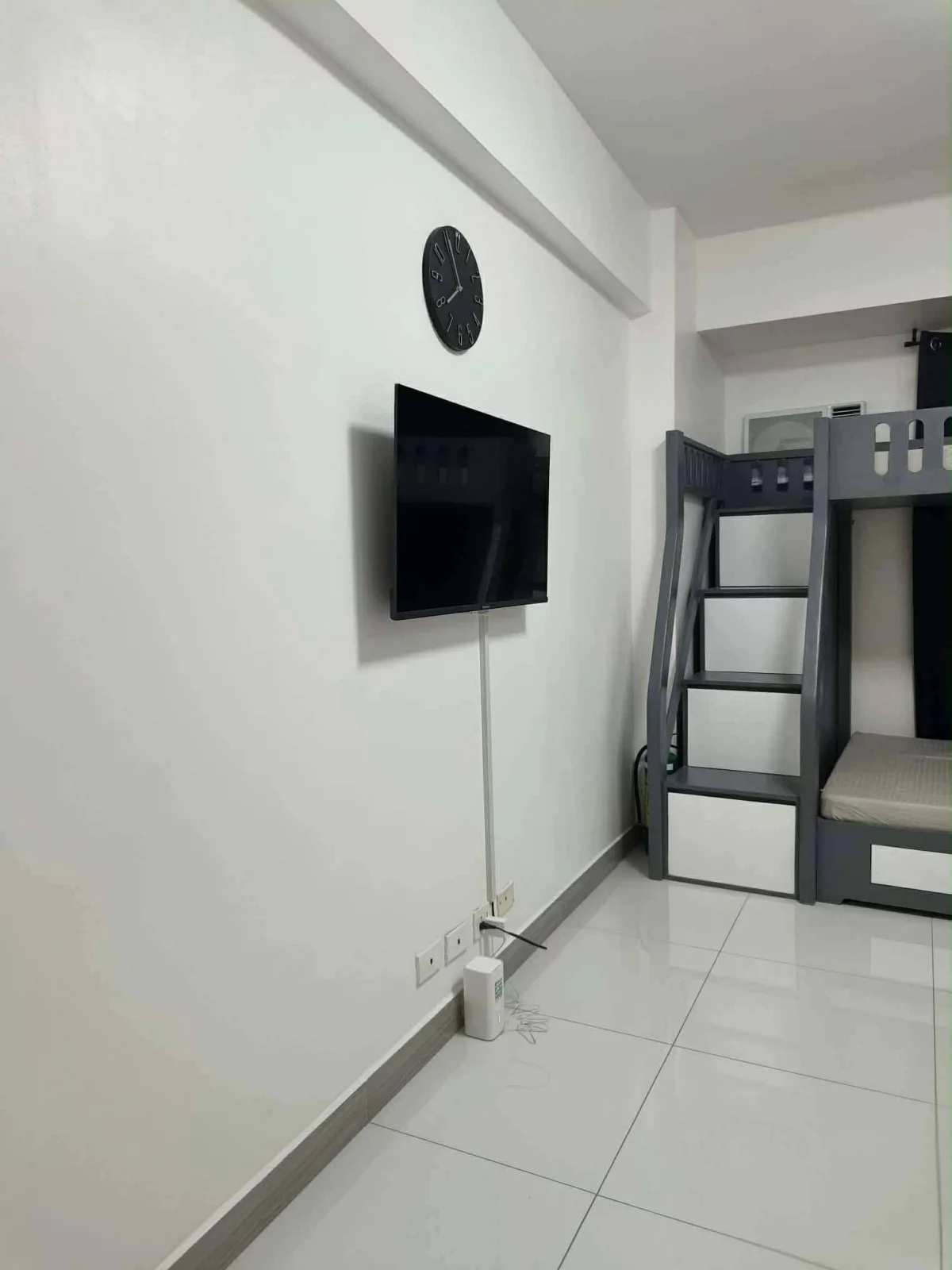 Open photo 13 of 16 — For Rent: Furnished Studio Unit at ARC Towers Cebu