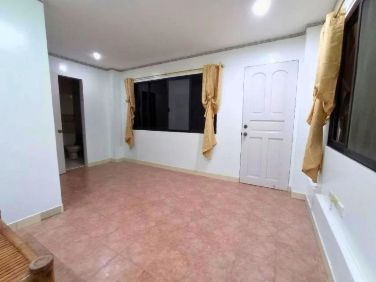 For Rent: 5BR House and Lot with parking in Busay, Cebu City — House and Lot in Cebu City, Cebu, 6000 — Photo 6