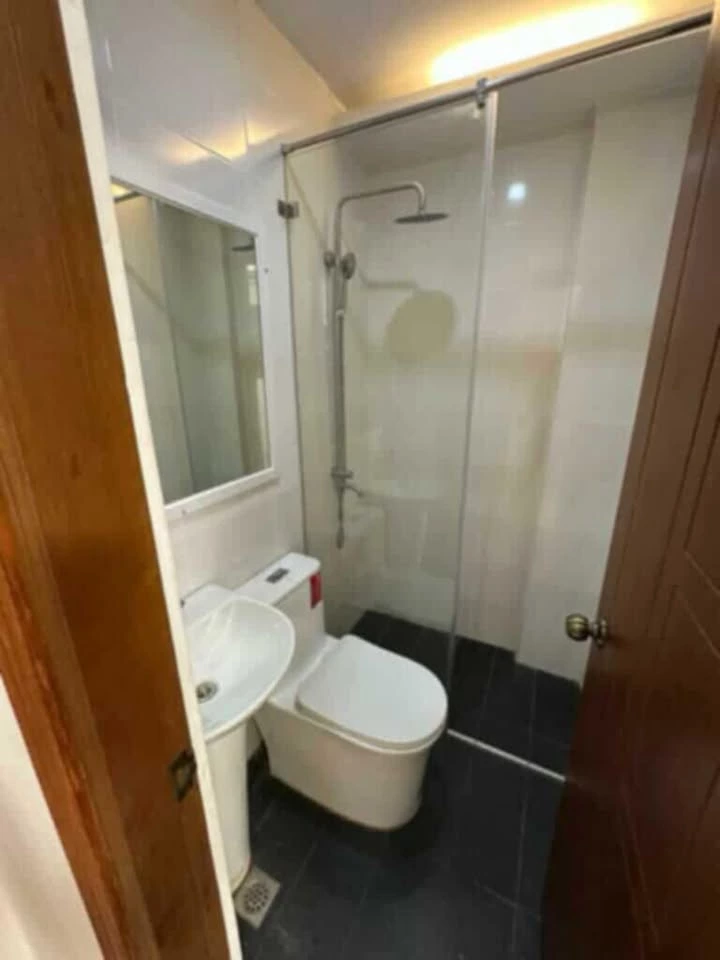 For Sale: 4BR Townhouse in Tandang Sora, Quezon City — 180 sqm — Townhouse in Quezon City, Metro Manila, 1101 — Photo 7