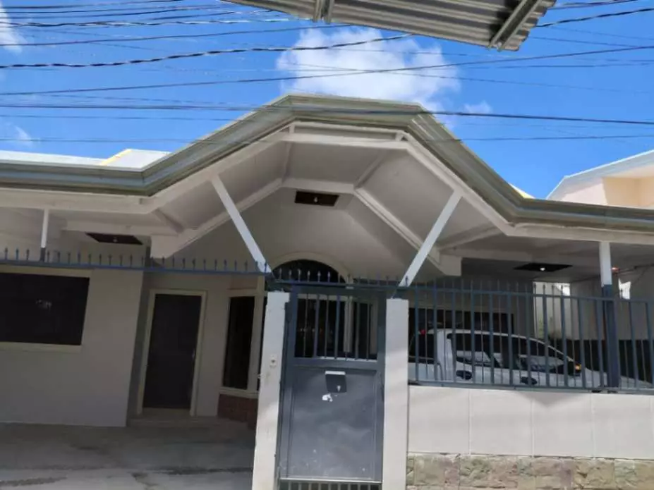 Smart Investment: House & Lot + Income-Generating Apartment in One Property! - photo 3