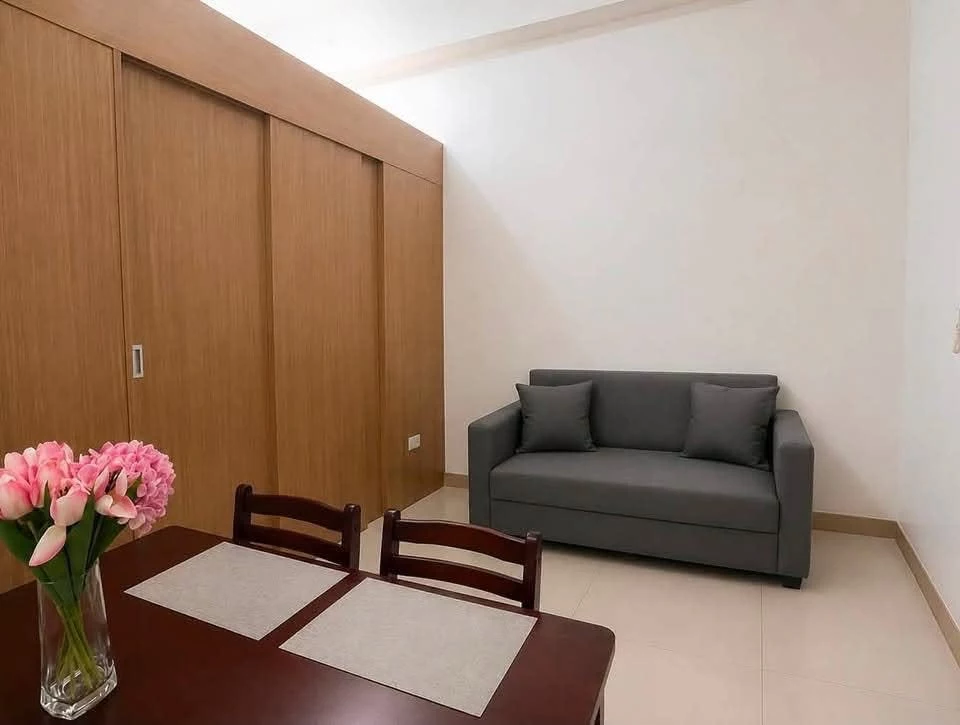 For Lease: 1BR Condo in San Antonio, Makati City — 31 sqm, Furnished — 1 Bedroom in San Antonio, Makati City, Metro Manila — Photo 2