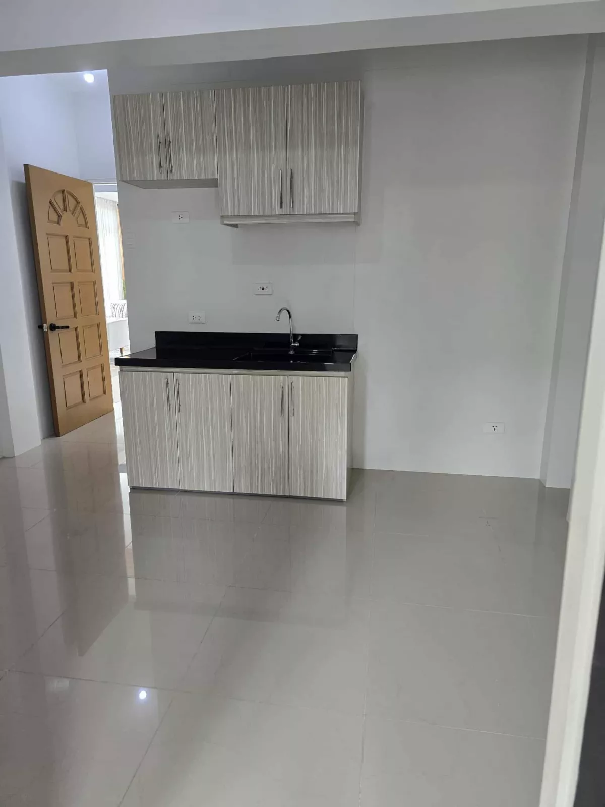 For Sale: Royal Oceancrest Panglao 2 1BR Condo in San Isidro, Dauis — Investors — 1 Bedroom in Dauis, Bohol, 6339 — Photo 2