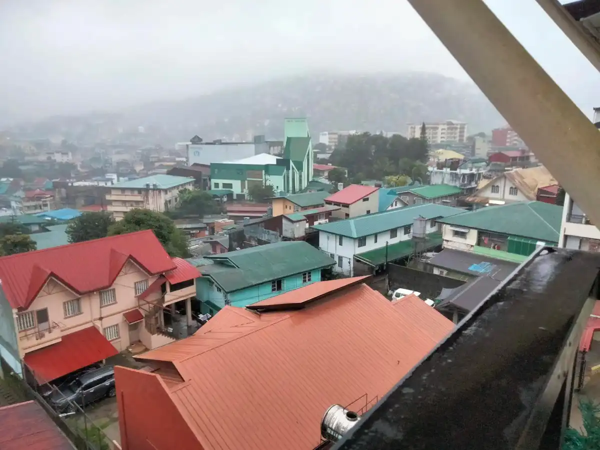 Open photo 13 of 37 — For Sale: Central Apartment 1BR w/ balcony Condo in Trancoville, Baguio City — Fully Furnished