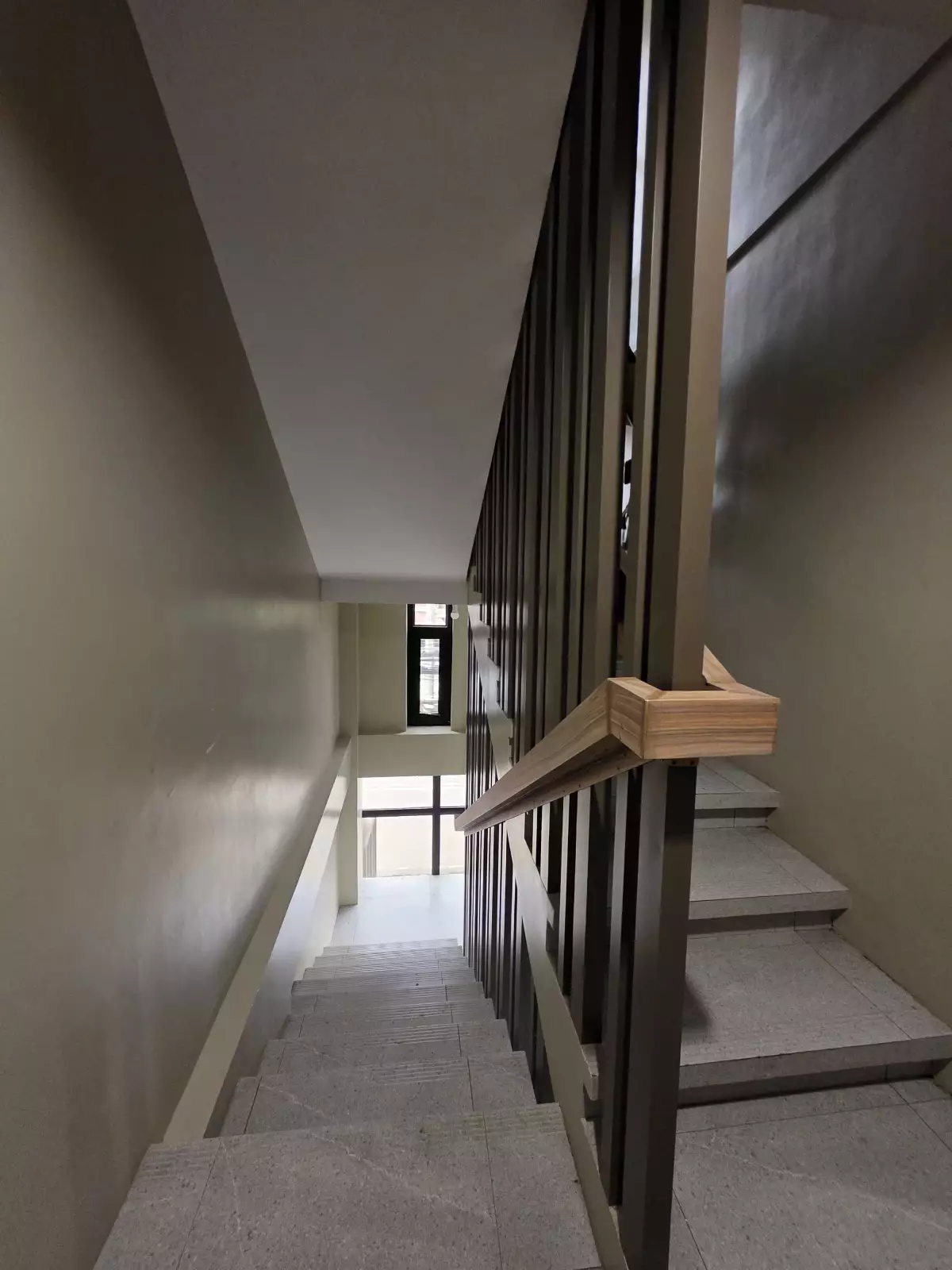 FOR SALE 3-STOREY NEW BUILDING w/ Basement at Subangdako, Mandaue City — Building in Mandaue City, Cebu, 6014 — Photo 4